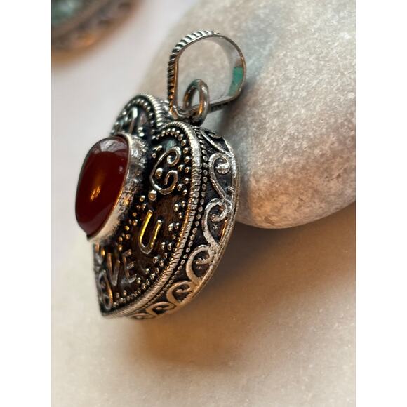 925 Silver Carnelian Heart Pendant - Picture 3 of 6